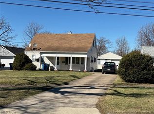 3145 G St, Lorain, OH 44052