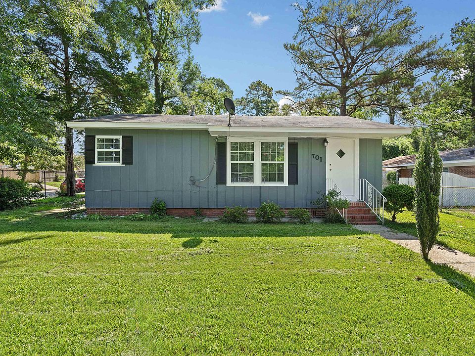 701 Farnell Ln, Mobile, AL 36606 Zillow