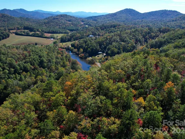 Rose Creek Rd, Franklin, NC 28734