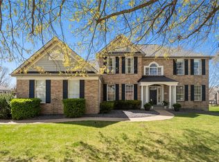 1251 Somerset Field Dr, Chesterfield, MO 63005