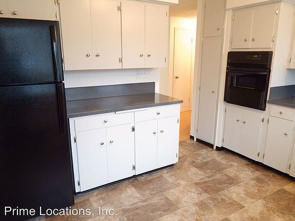 4th image of 509 12th Ave SE