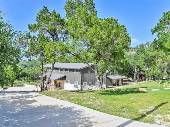 349 WHITE OAK DR, Canyon Lake, TX 78133