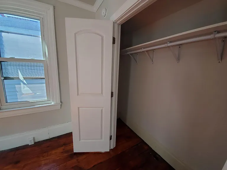 1413 Porterfield St — Photo 8