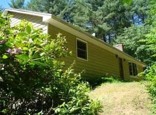 159 Old Sunderland Rd, Montague, MA 01351
