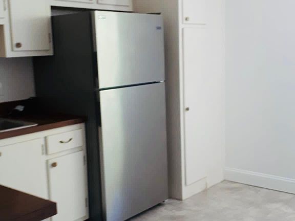 5th image of 4328 Edgewater Dr #E