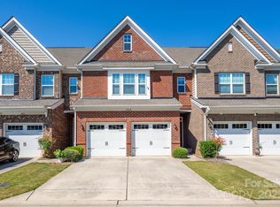 106 Clarendon St UNIT B, Mooresville, NC 28117