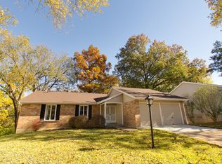 838 La Bonne Pkwy, Ballwin, MO