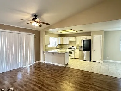 3 bed, 2.0 bath, 1634 sqft, $1,975 — Photo 3
