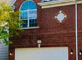 127 Allerton Dr, Schaumburg, IL 60194