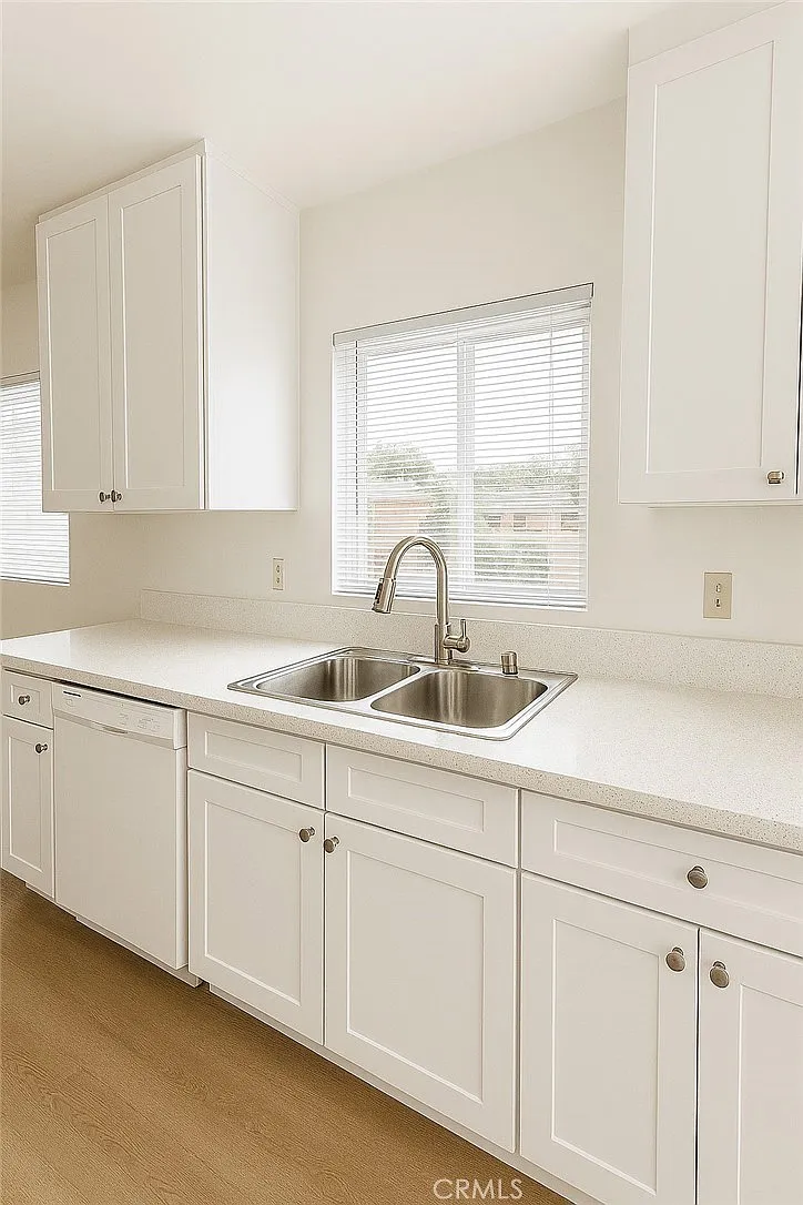 1 bed, 700 sqft, $1,995 — Photo 2