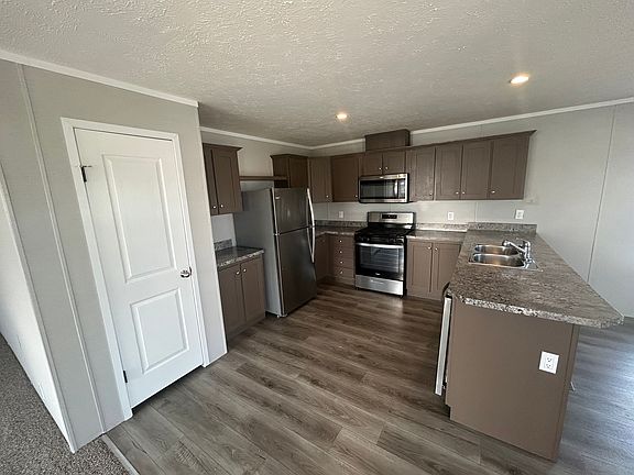 2nd image of 649 Oregon St #649
