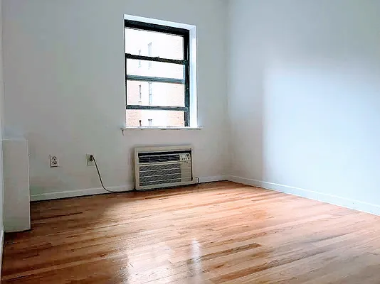 Rented by Voro, LLC | media 22