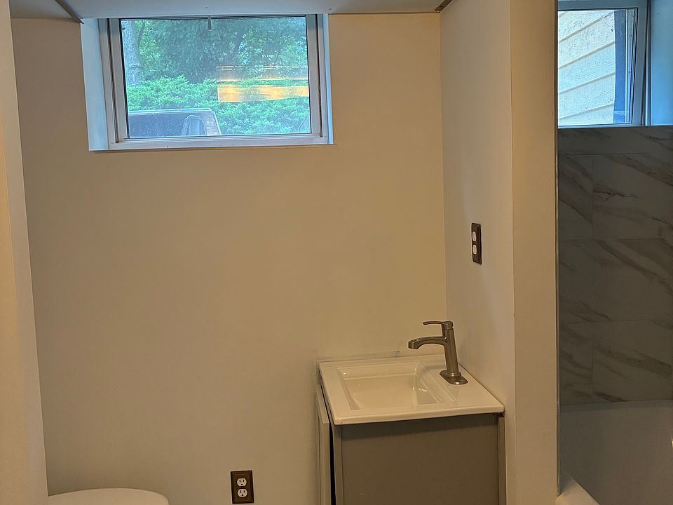 2nd image of 7103 Falcon St