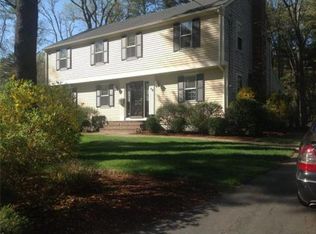 15 Plymouth River Rd, Hingham, MA 02043