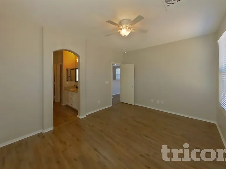 2528 Calico Hearts Ct — Photo 7