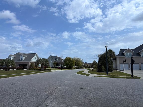 4th image of 8136 Wacobee Dr