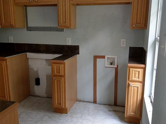 3rd image of 4654 Kimberly Dr