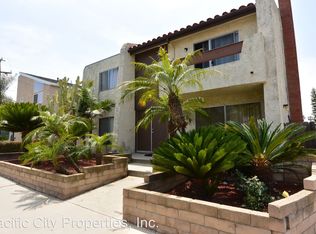 16711 Dolores Ln APT B, Huntington Beach, CA 92649