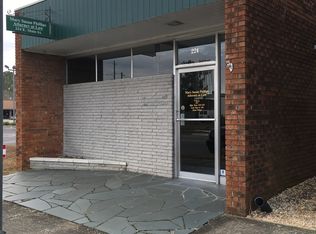 214 E Main St, Wallace, NC 28466