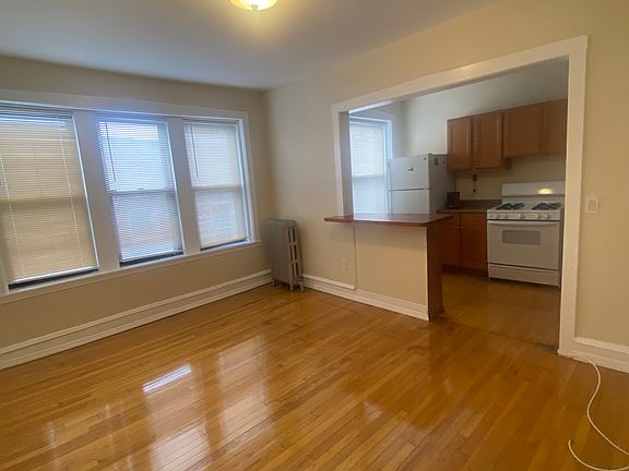 4th image of 3110 N Haussen Ct #2