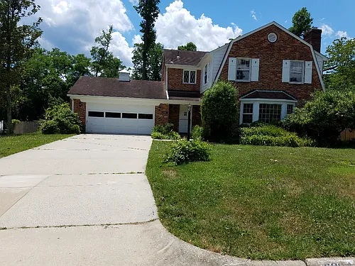 6004 Highboro Dr Photo 1