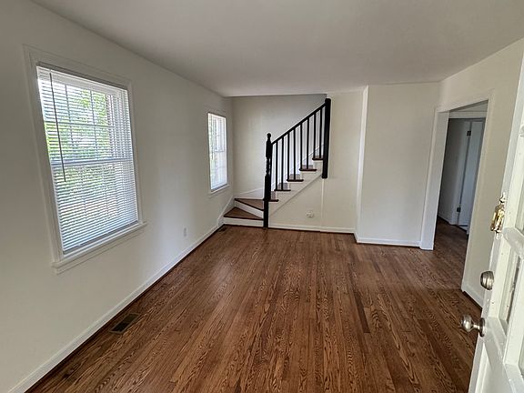 3rd image of 3712 Westcliffe Ave