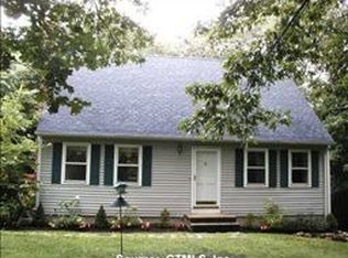 215 N Moodus Rd, Moodus, CT 06469