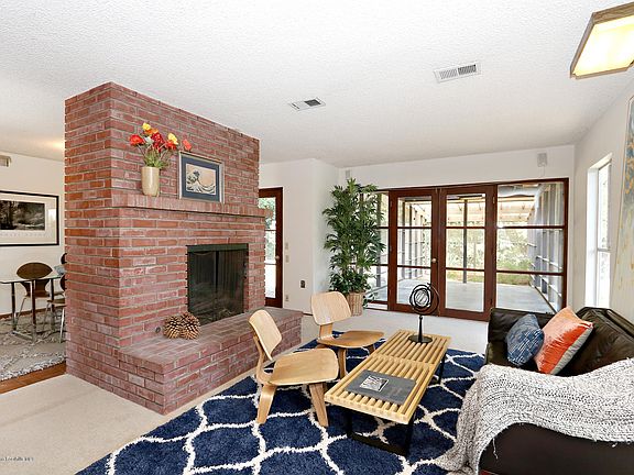 4th image of 324 Auburn Ave