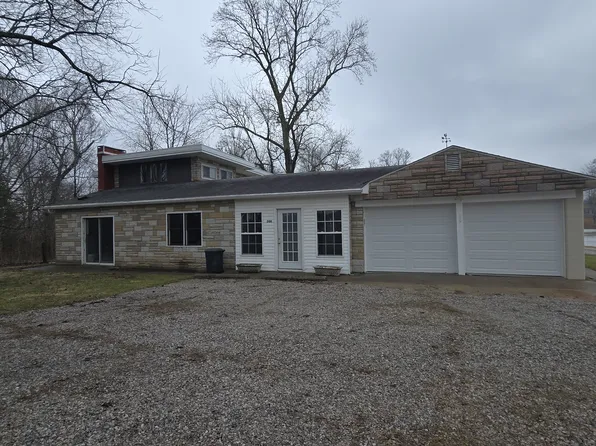 709 Broadway St, Henryville, IN 47126