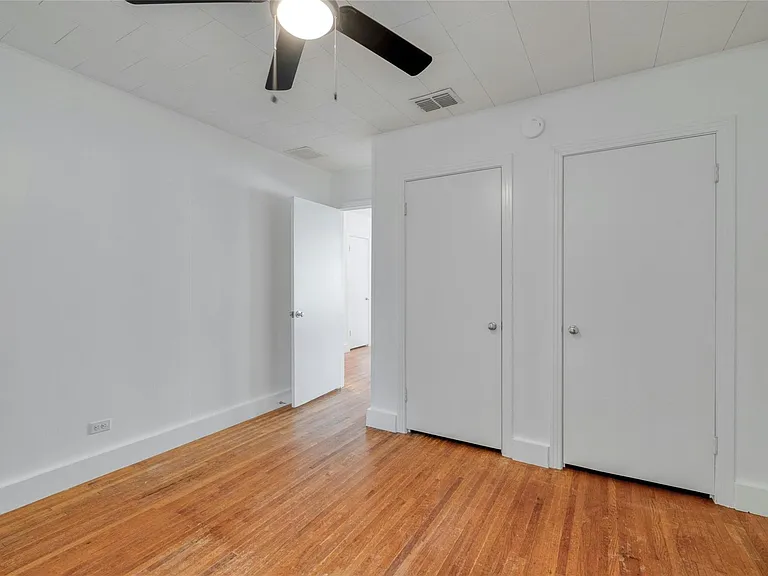 511 Sloan St — Photo 14