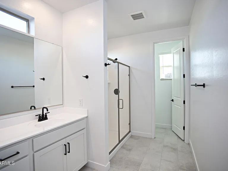 773 W Lark Dr — Photo 23