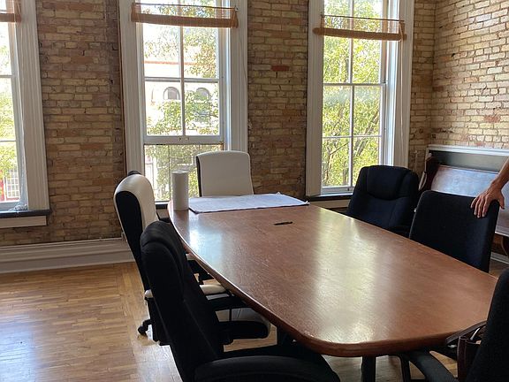 2nd image of 1219 Turner St #1/2