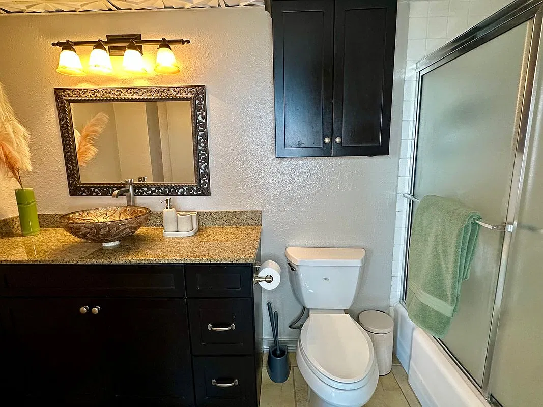 1 bed, 1.0 bath, 652 sqft, $1,700 — Photo 2