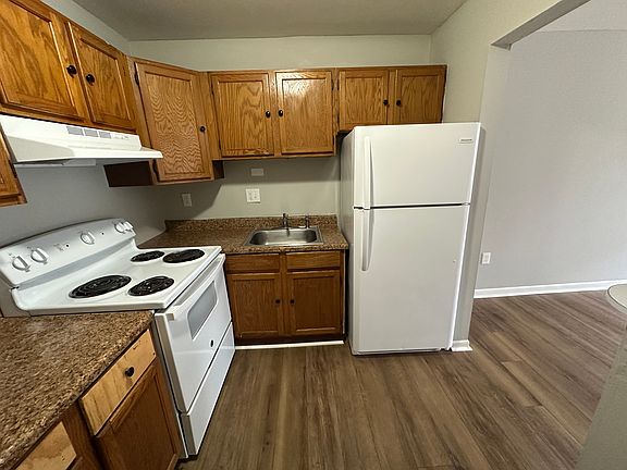 3rd image of 44 Barnes Ave #3C