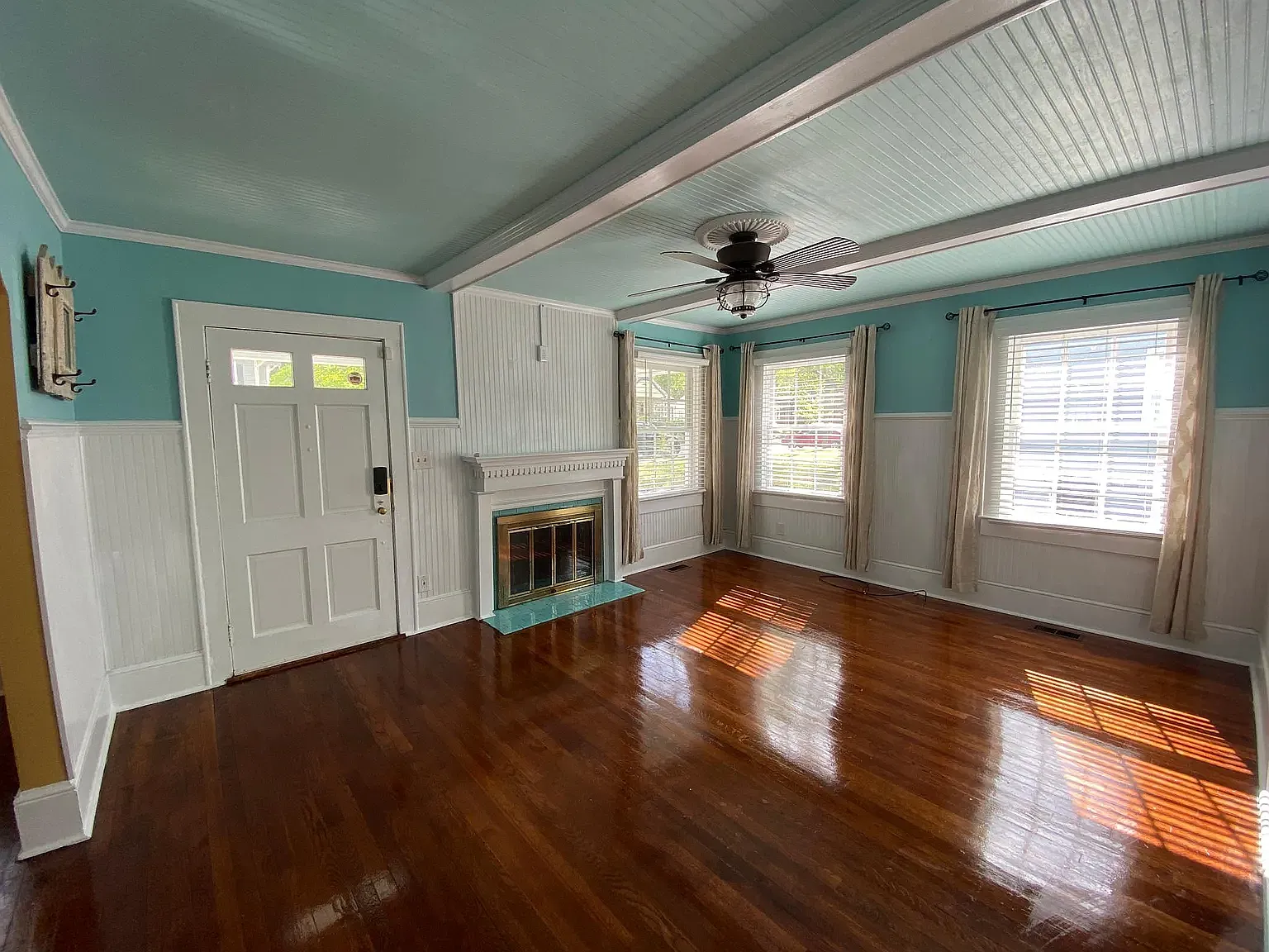 3 bed, 1450 sqft, $2,000 — Photo 4
