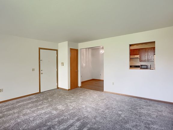 3rd image of 402 Kittery Ridge Dr #77
