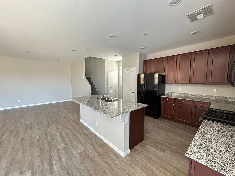 3553 Moneghetti Pl — Photo 4