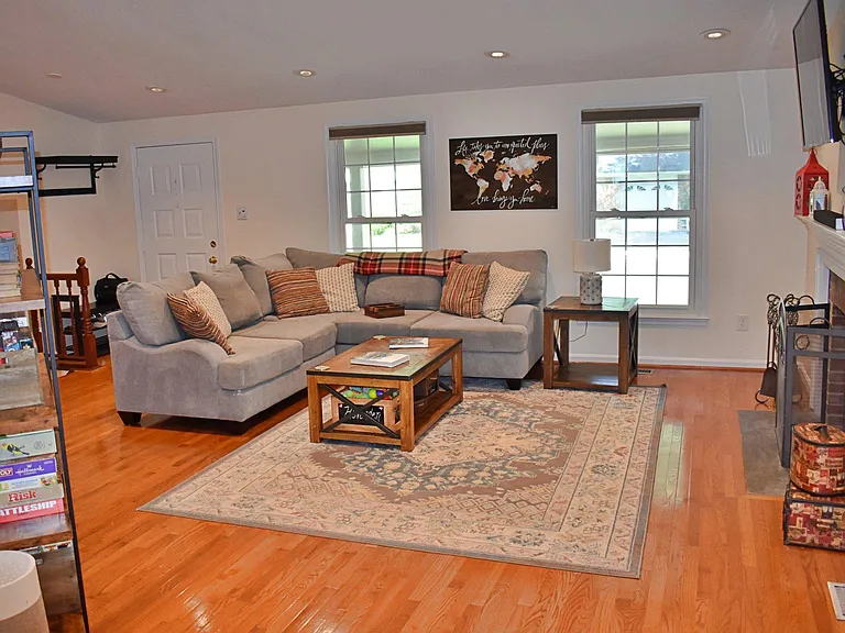 8097 Winding Way Ct — Photo 11