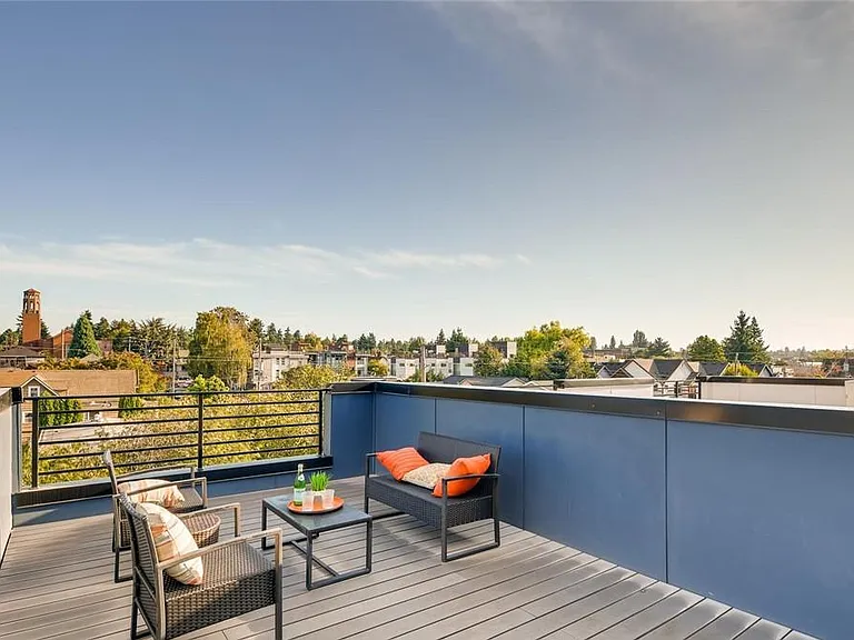 2203 NW 63rd St — Photo 13