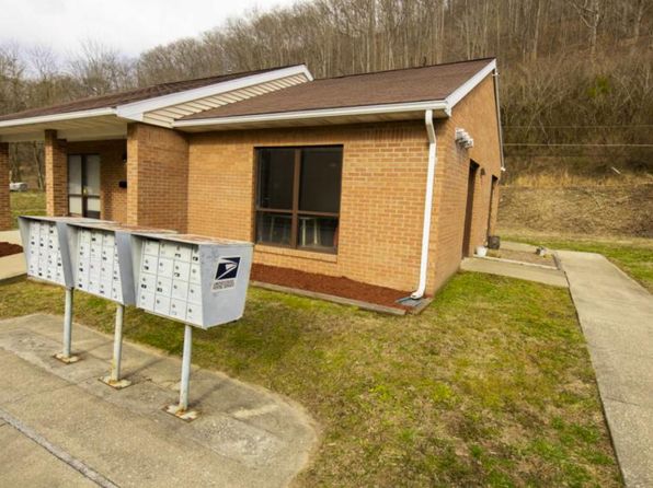 88 Quail Holw APT 128, Inez, KY 41224