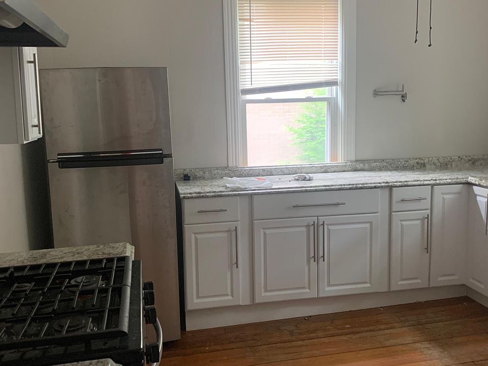 150 Pitman St 2, Providence, RI 02906 Zillow