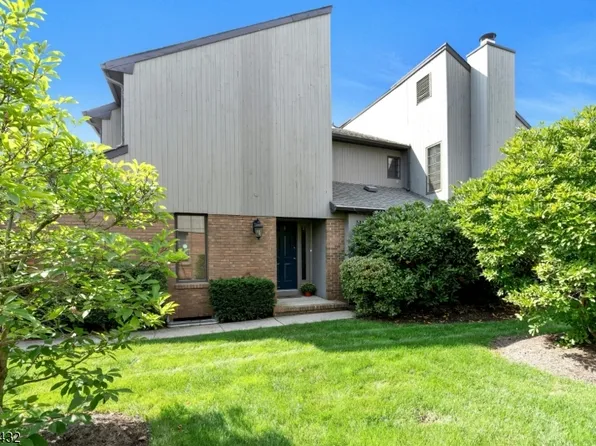10 Shelley Pl, Morristown, NJ 07960