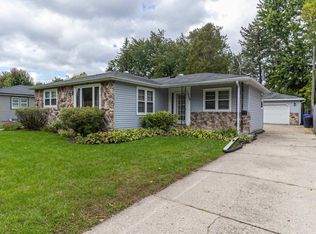 1725 S Walden Ave, Appleton, WI 54915