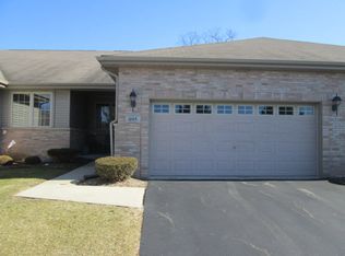 895 Berkshire Pl, Crete, IL 60417