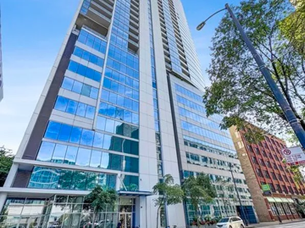 303 W Ohio St, Chicago, IL