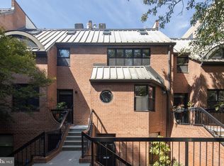 1672 Oak St NW, Washington, DC 20010
