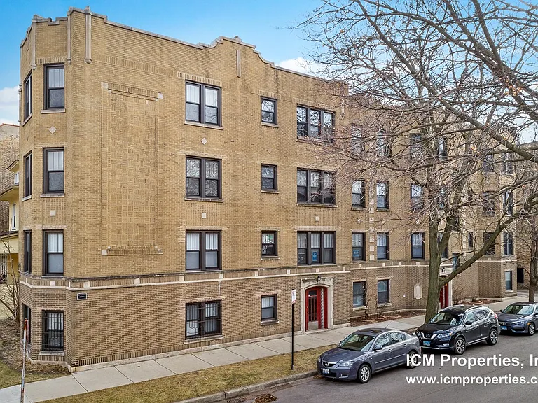 4547 N Leavitt St #45493 — Photo 6
