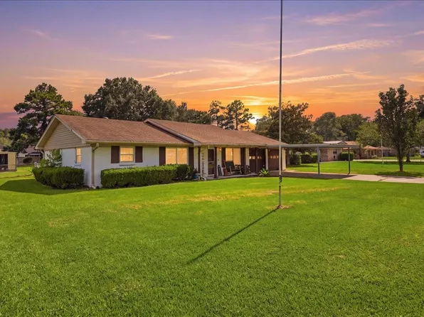 7845 Laurie Ln, Lumberton, TX 77657