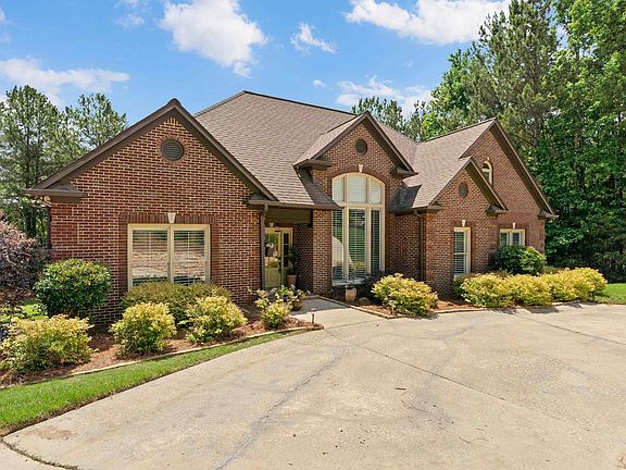 2nd image of 7529 Old Mill Cir