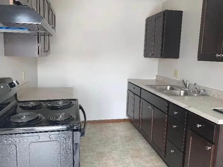 800 N Omaha Ave — Photo 16